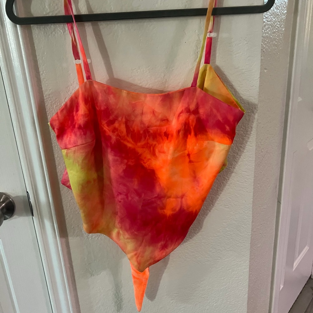 Women's Vibrant Tie-Dye Silk-like Tie Back Tank Top Size Small
